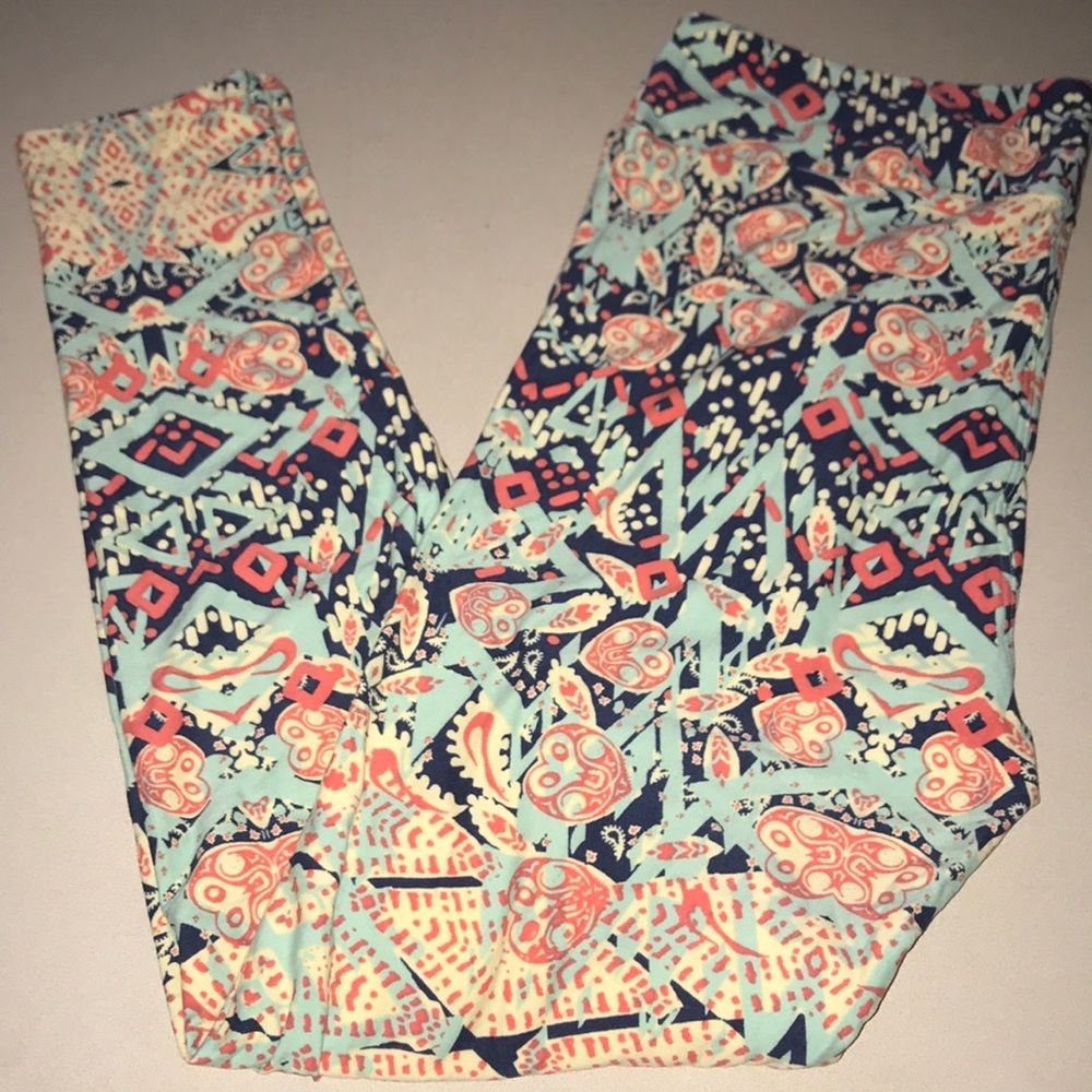 LuLaRoe Tall & Curvy Leggings